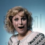 22-12-1976 Conny Vink at studio Amsterdam

[keywords]Eyecontact, Singer, Half Length, Posed[/keywords]